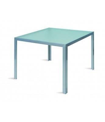 tavolo-amalfi-in-alluminio-e-piano-in-vetro-temperato-argento.jpg